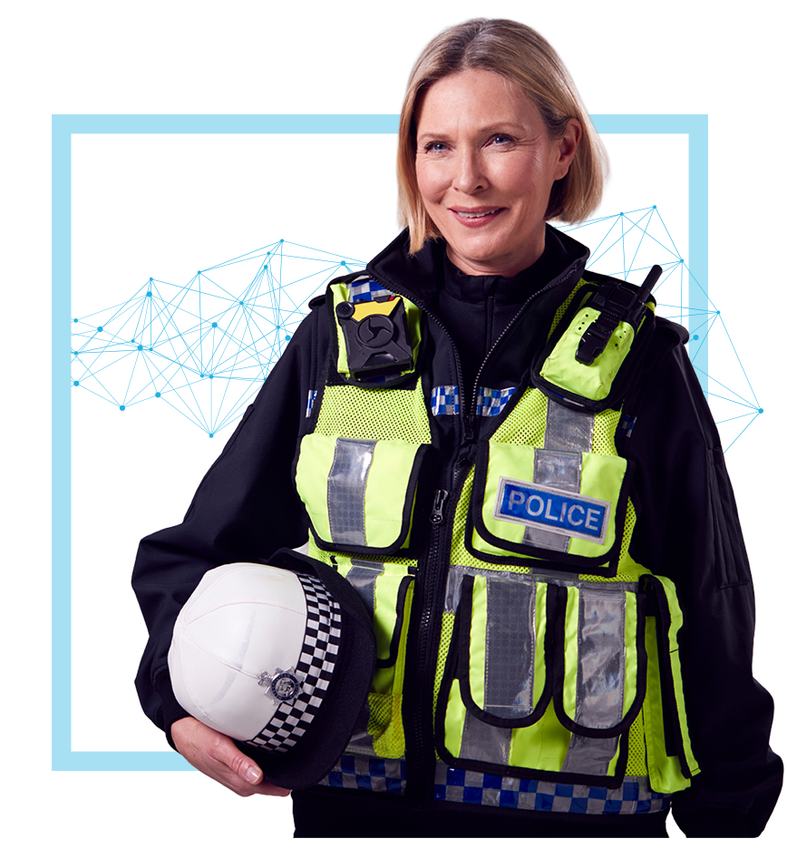 photo of female police officer 